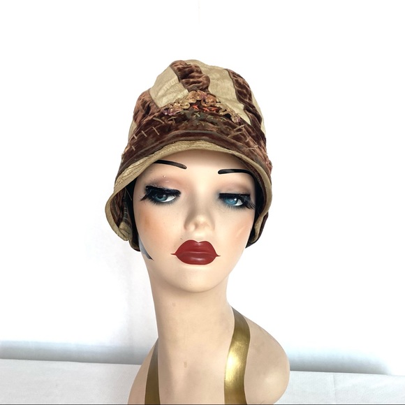 Vintage 1920’s Cloche Hat - Picture 4 of 12